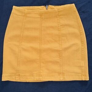 Free People Mustard Yellow Women’s Mini Skirt | Panel Seam Bodycon Skirt |Size 4
